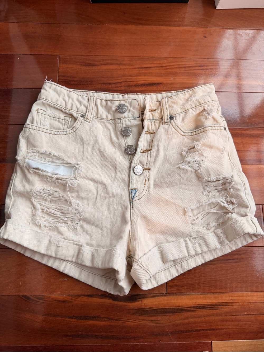 Urban Outfitters BDG Beige Cream Ripped Super High Rise Foxy Denim Shorts 25 W